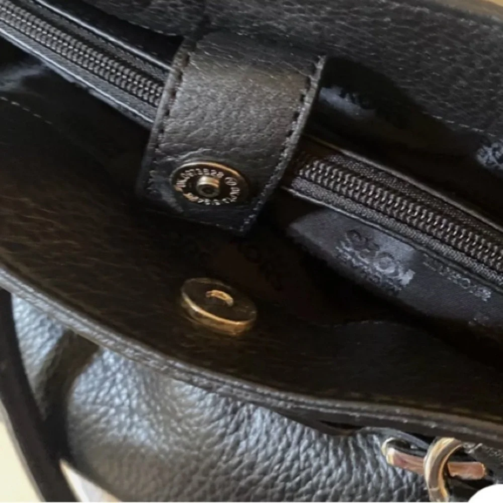 MICHAEL KORS Hamilton Traveler Belted Tote Black Pebbled  Leather Handbag